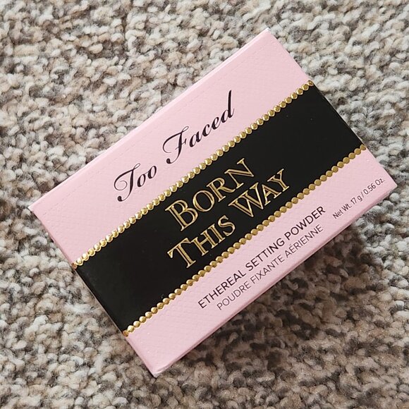 Too Faced: Born This Way Ethereal Setting Powder: Translucent - Picture 2 of 3
